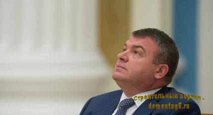 Сердюков на повторном допросе может отказаться от дачи показаний - адвокат